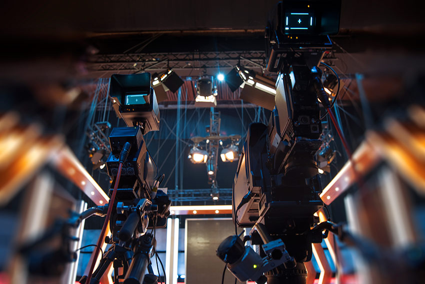 1628925512486305.jpg 艾木傳媒增強(qiáng)視頻拍攝觀賞效果的技巧以及注意事項(xiàng)