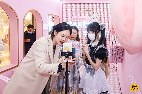 盒馬生鮮認養(yǎng)一頭牛春日桃園會新品發(fā)布拍攝