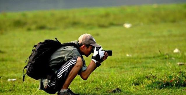 1652856360380376.png 低角度拍攝人像攝影